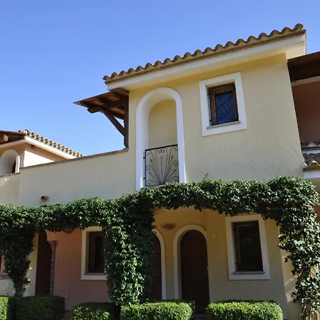 ホテル Su Giganti