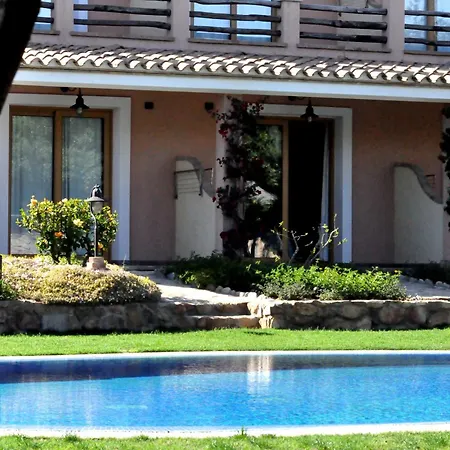 ホテル Su Giganti 3*