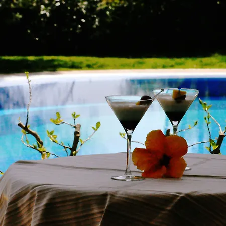 Su Giganti Ξενοδοχείο 3*