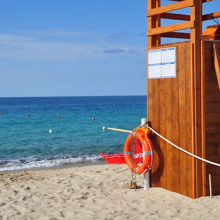 Ξενοδοχείο Su Giganti 3*