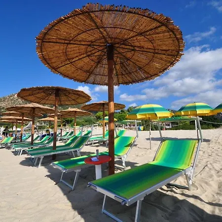 Su Giganti Ξενοδοχείο