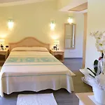 Su Giganti Hotell 3*